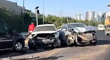 Şanlıurfa'da Evren Sanayi Sitesi yolunda zincirleme kaza!