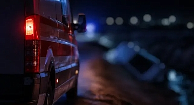 Şanlıurfa'da otomobil kanala devrildi: 4 kişi yaralandı
