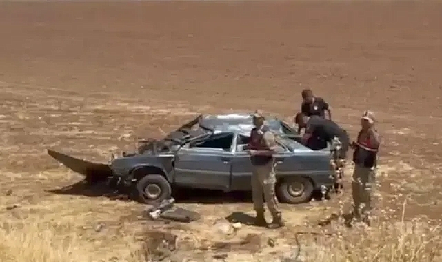 Şanlıurfa’da otomobil şarampole devrildi!