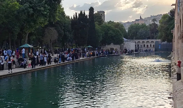 Şanlıurfa turizminde huzur operasyonu: Balıklıgöl'de bunlara geçit yok artık!