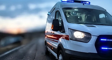 Siverek-Viranşehir yolunda otomobil şarampole devrildi: 4 yaralı